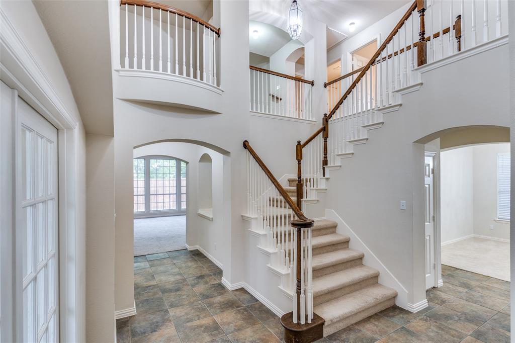 1633 Wood Creek Lane