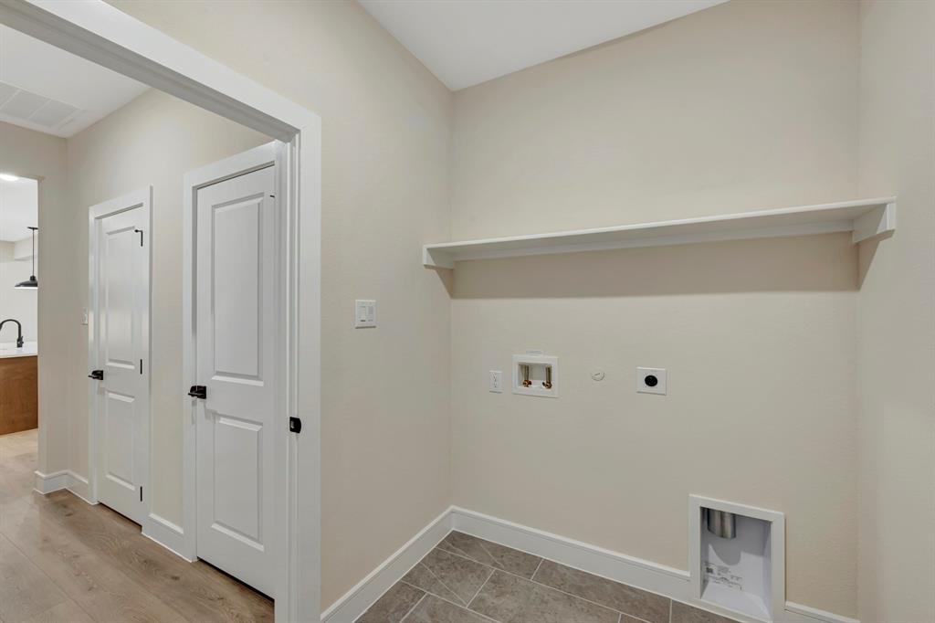 Elevon - Residential