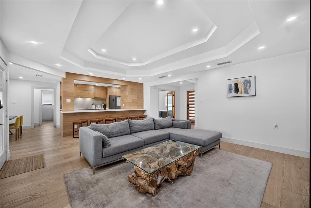 6621 Quail Ridge Drive