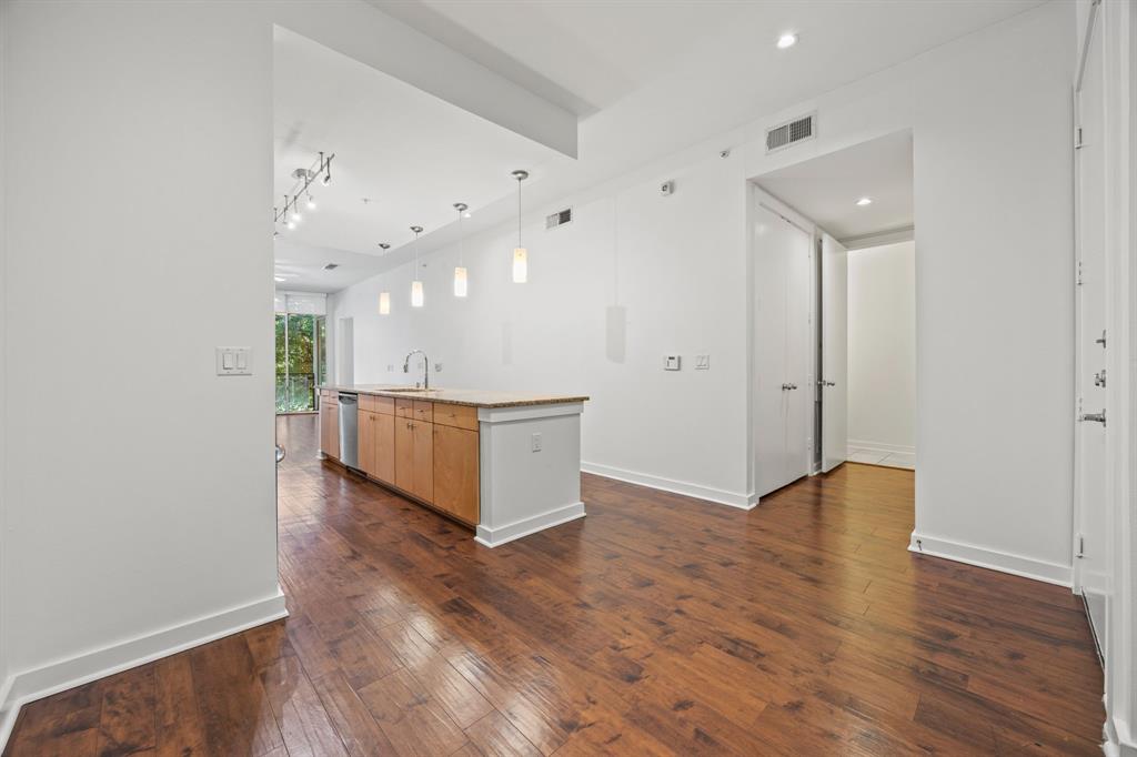 Mercer Square Condo - Residential