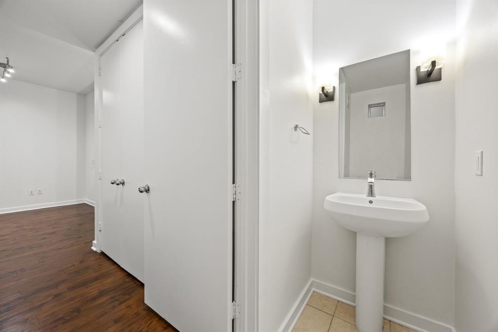 Mercer Square Condo - Residential