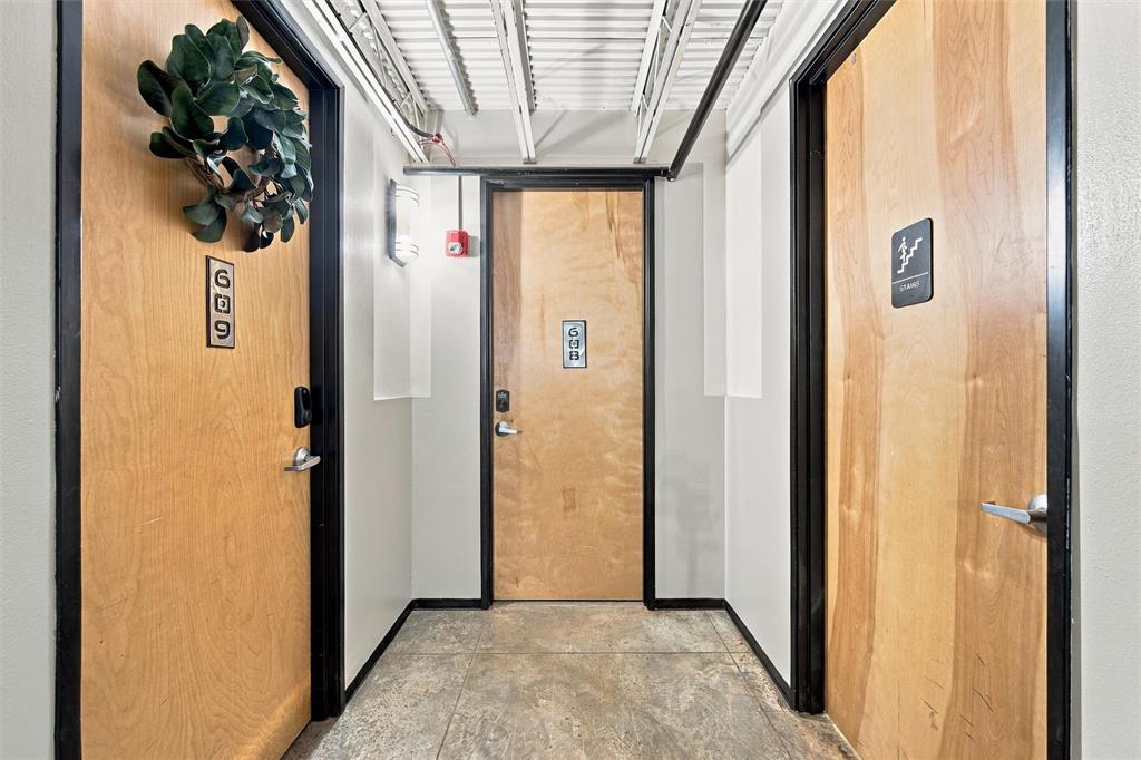 219 S 4th Street 608