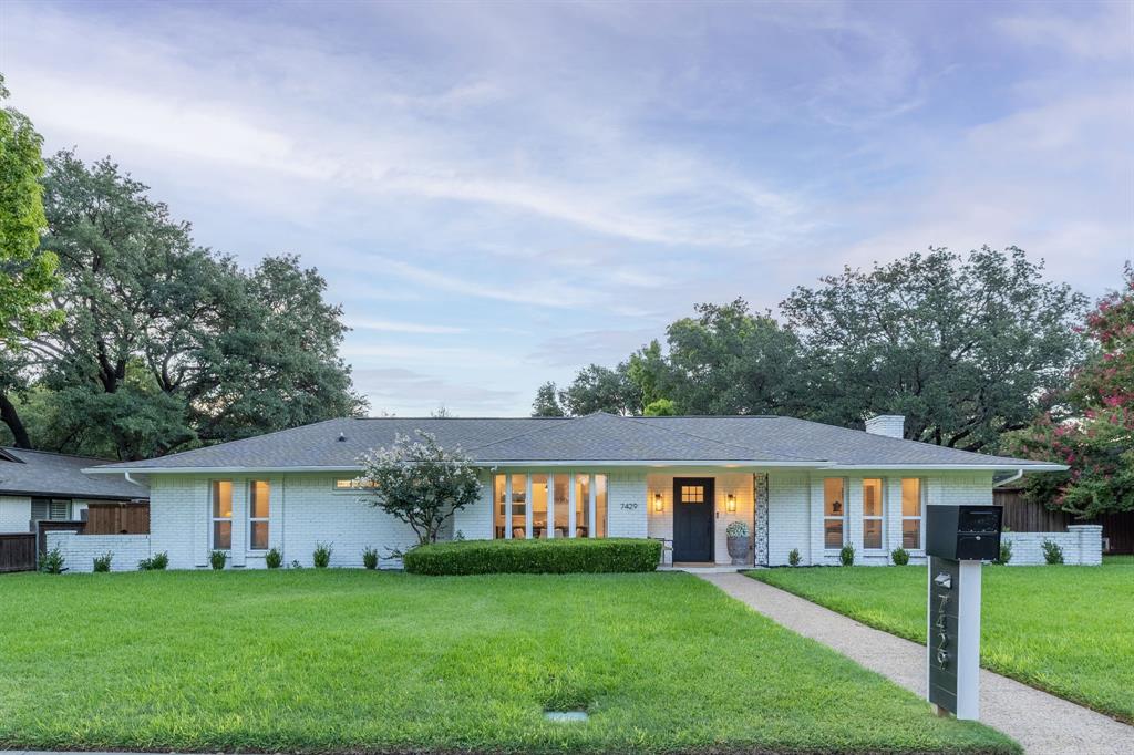 7429 Tangleglen Drive