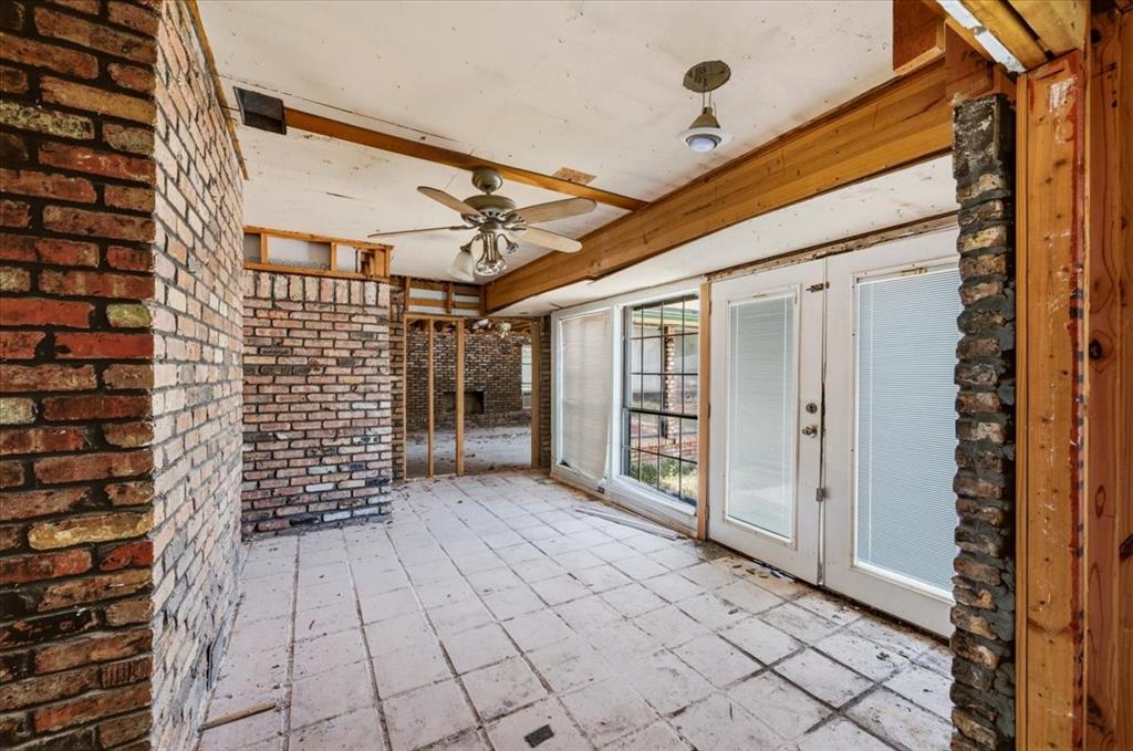 135 E Pleasant Run Road