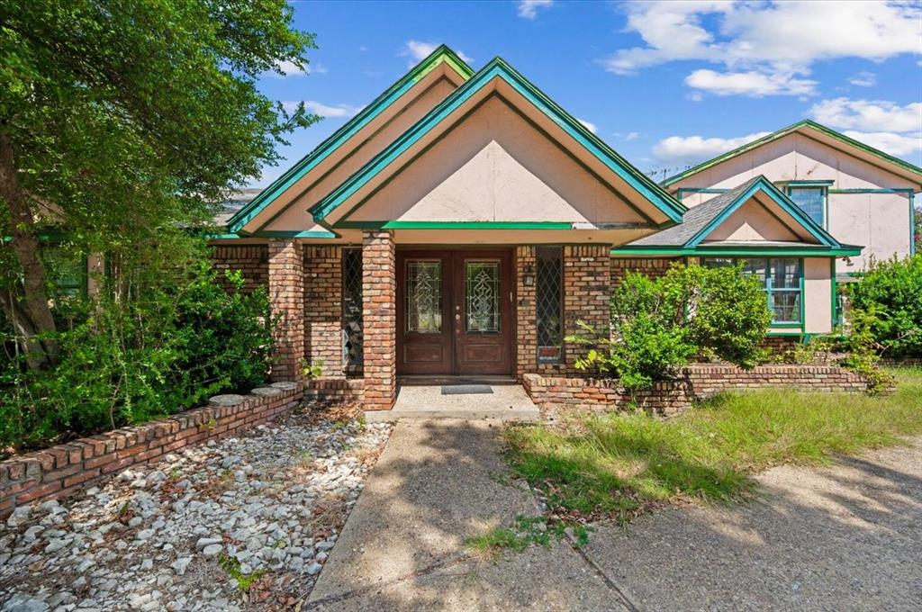 135 E Pleasant Run Road