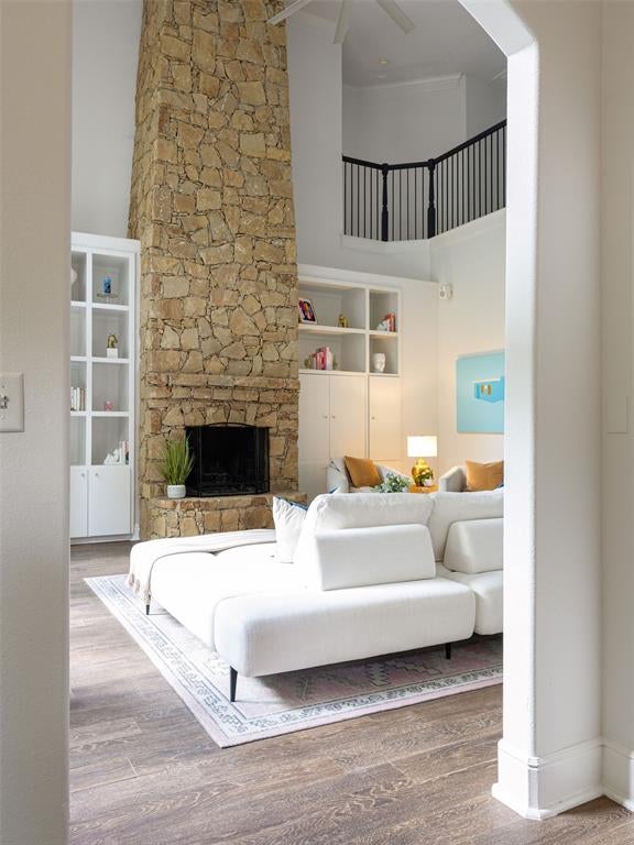 5832 Forest Bend Place
