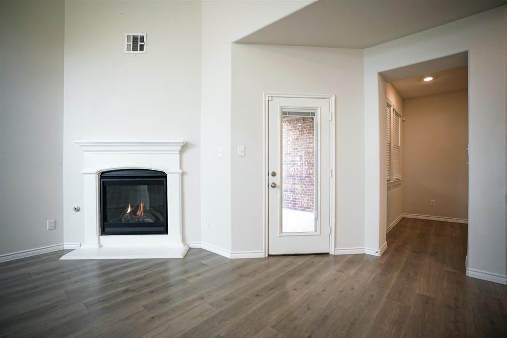1613 Bennington Lane