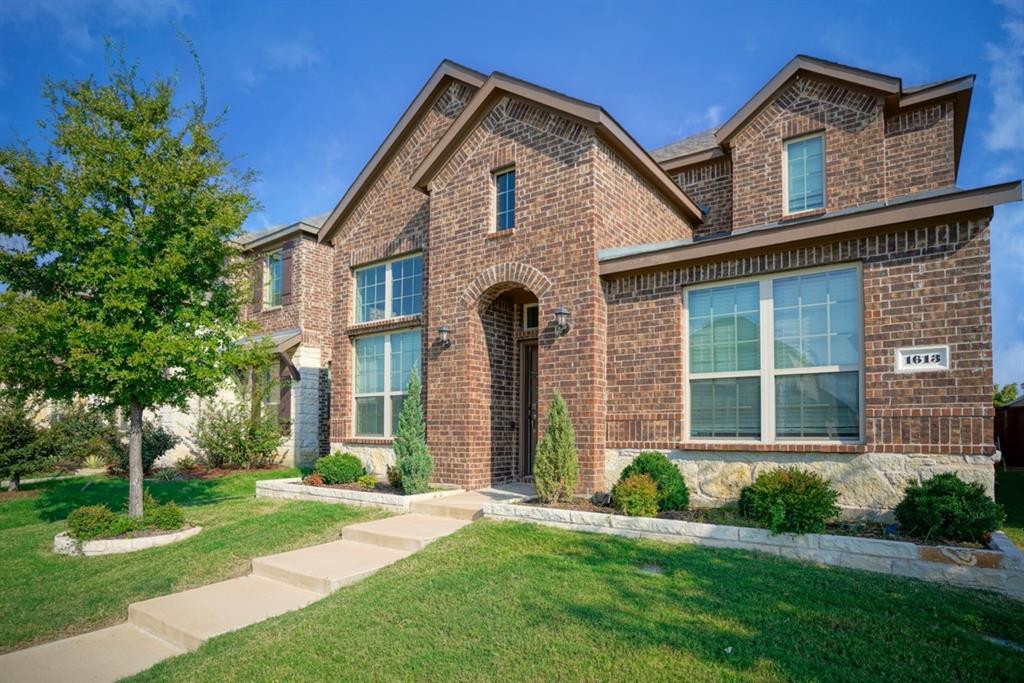 1613 Bennington Lane