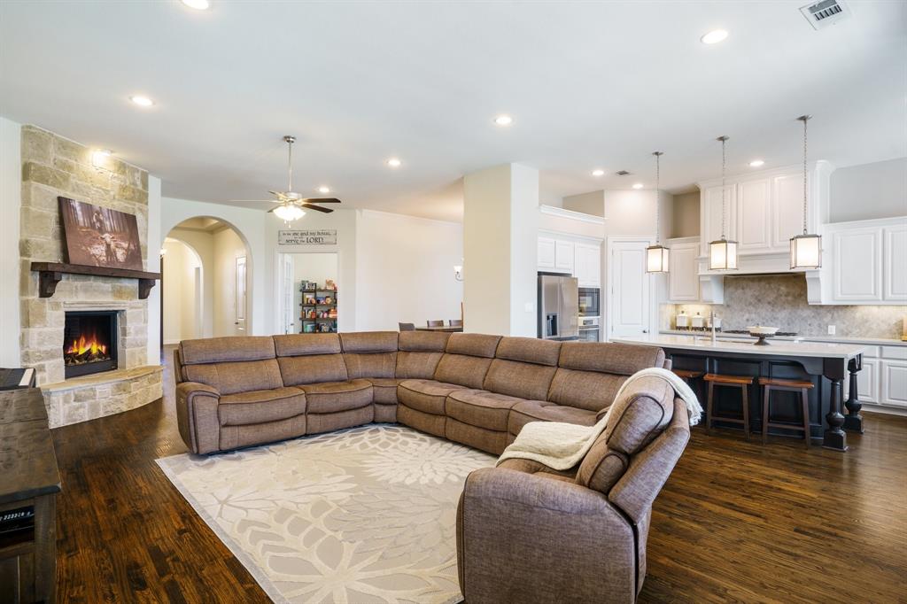6309 Savannah Oak Trail