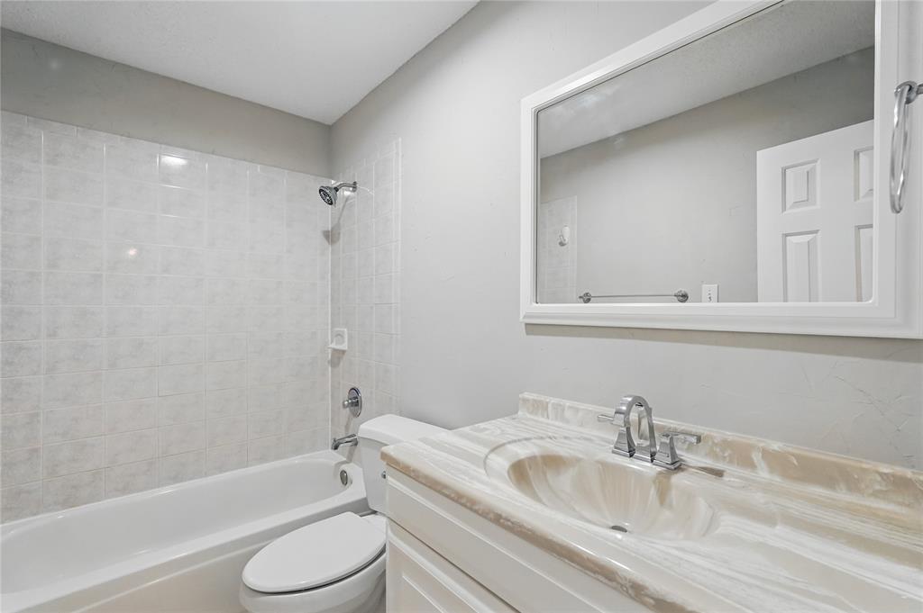 Flower Mound, Texas 75028, United States, 5 Bedrooms Bedrooms, ,3 BathroomsBathrooms,Residential,Active,97674