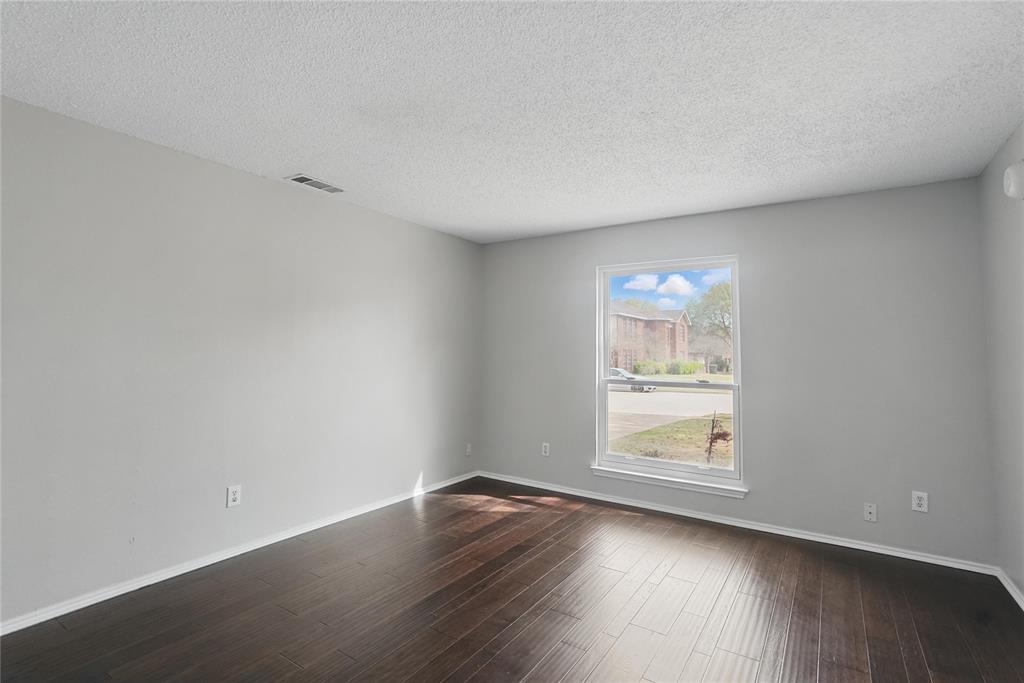 Flower Mound, Texas 75028, United States, 5 Bedrooms Bedrooms, ,3 BathroomsBathrooms,Residential,Active,97674