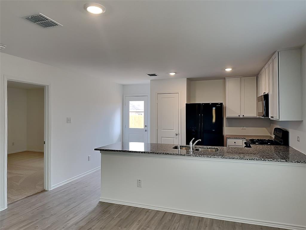 Madero Ph 4 - Residential Lease