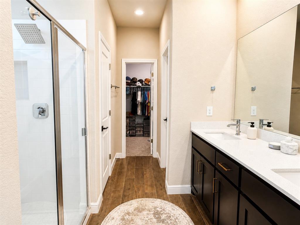 Trails of Elizabeth Crk - Residential