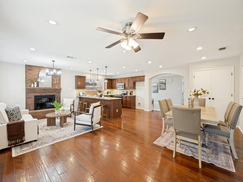 2514 Meadowview Drive