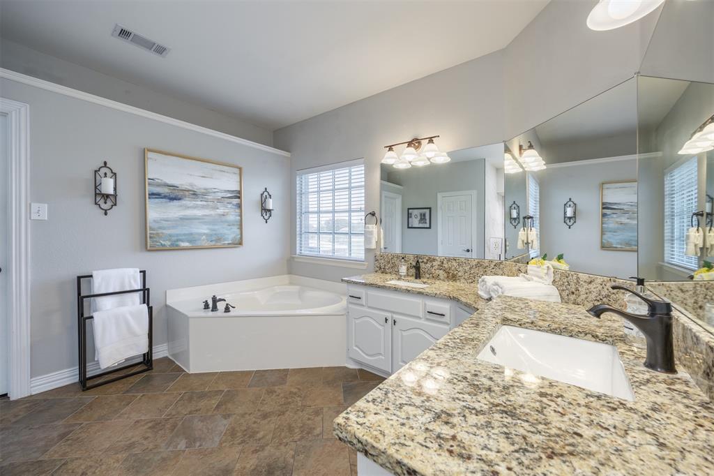 Lucas, Texas, 75002, United States, 4 Bedrooms Bedrooms, ,3 BathroomsBathrooms,Residential,Active,2052034