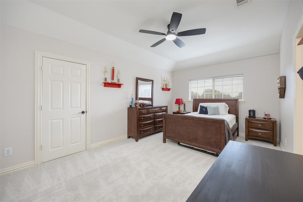 Lucas, Texas, 75002, United States, 4 Bedrooms Bedrooms, ,3 BathroomsBathrooms,Residential,Active,2052034