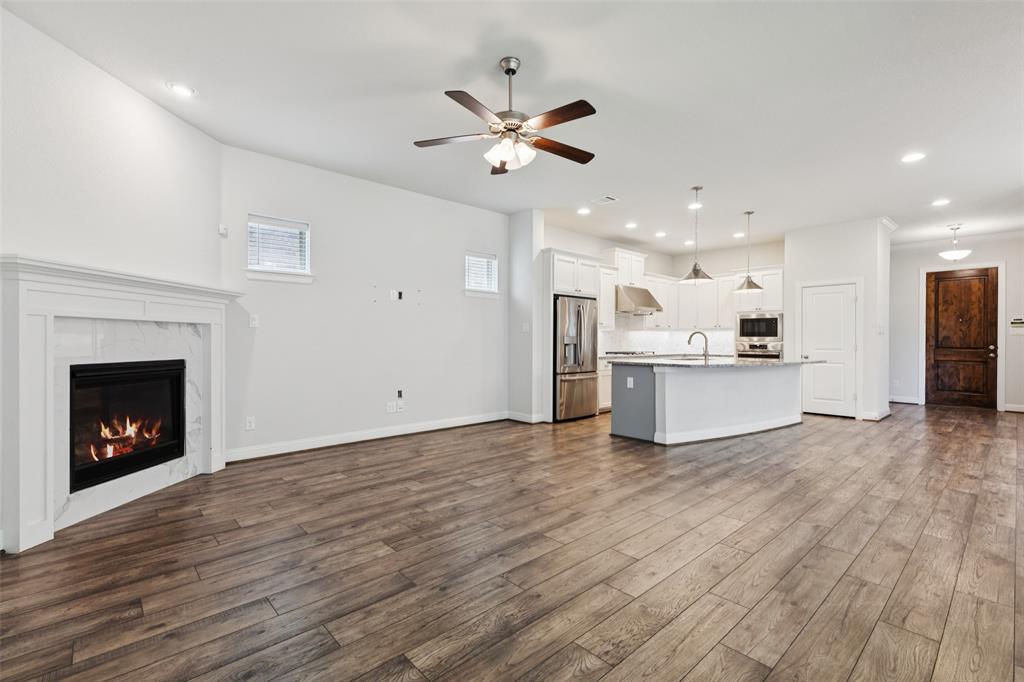 905 Plaza Lane
