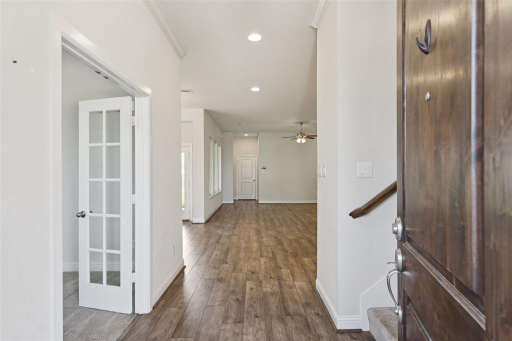 905 Plaza Lane