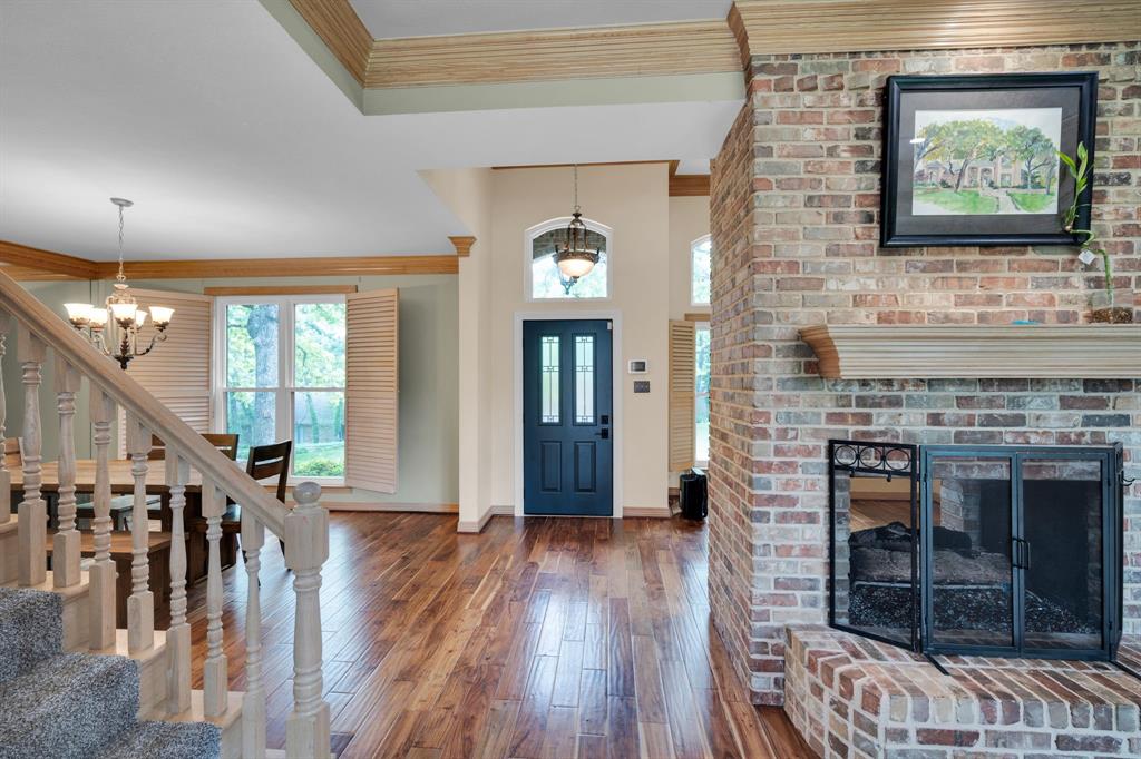 6105 Waterview Drive