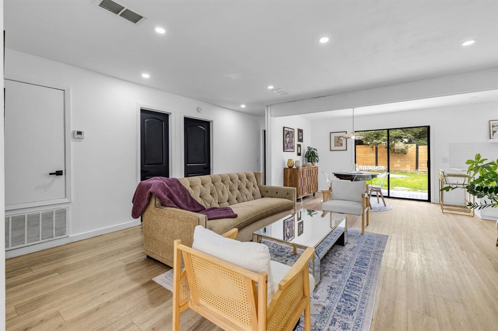 266 Lakeside Drive