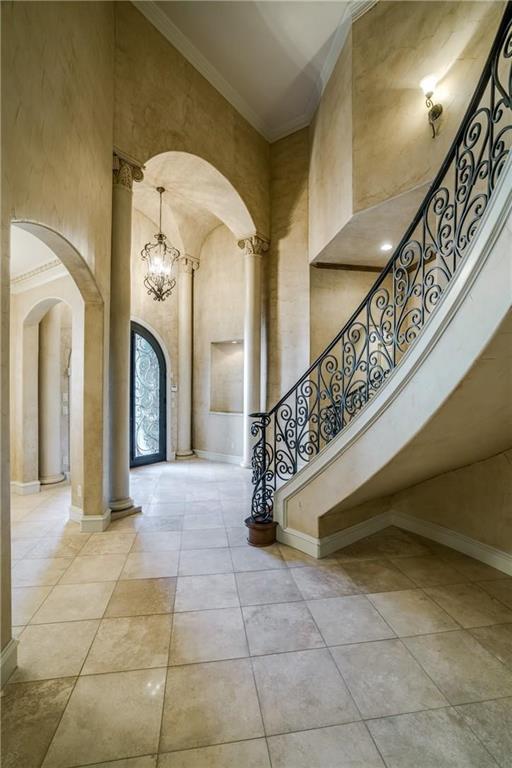 2369 Briar Court