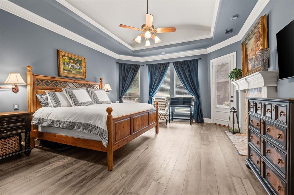 7012 Shepherds Glen