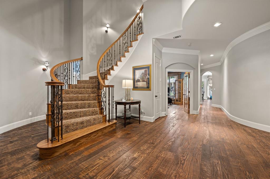 7012 Shepherds Glen