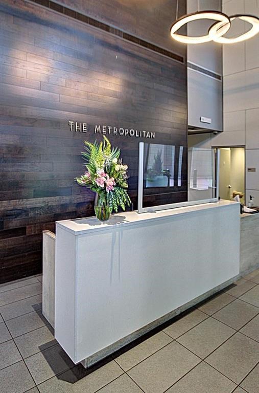 Metropolitan 1200 Main St Condo - Residential