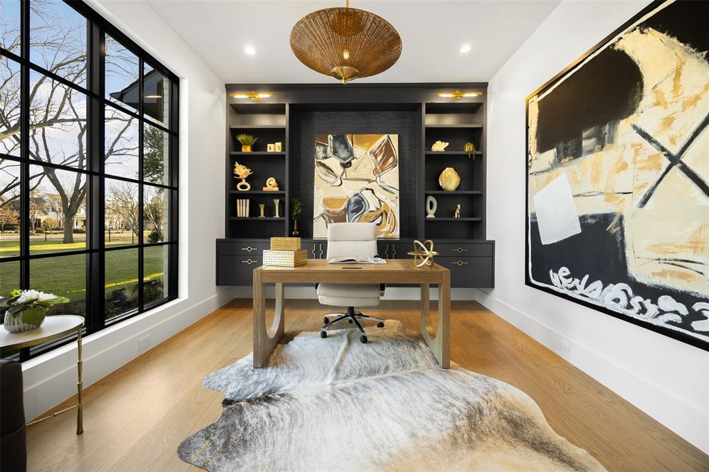 FOREST HILLS - Residential