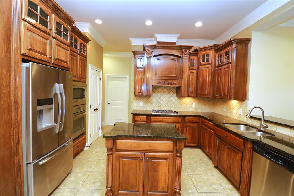 St Charles Court Village 01 - Residential Lease