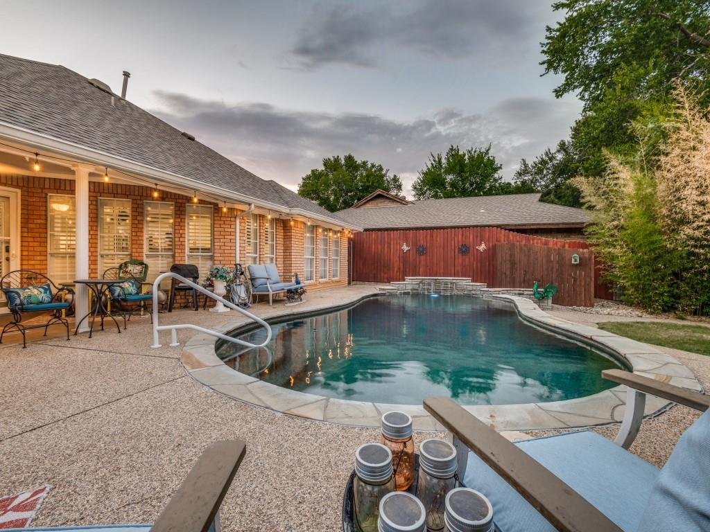 3421 Woodside Drive