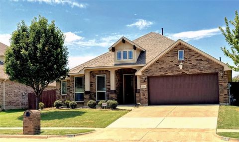 2236 Palmer Trail Grand Prairie TX 75052