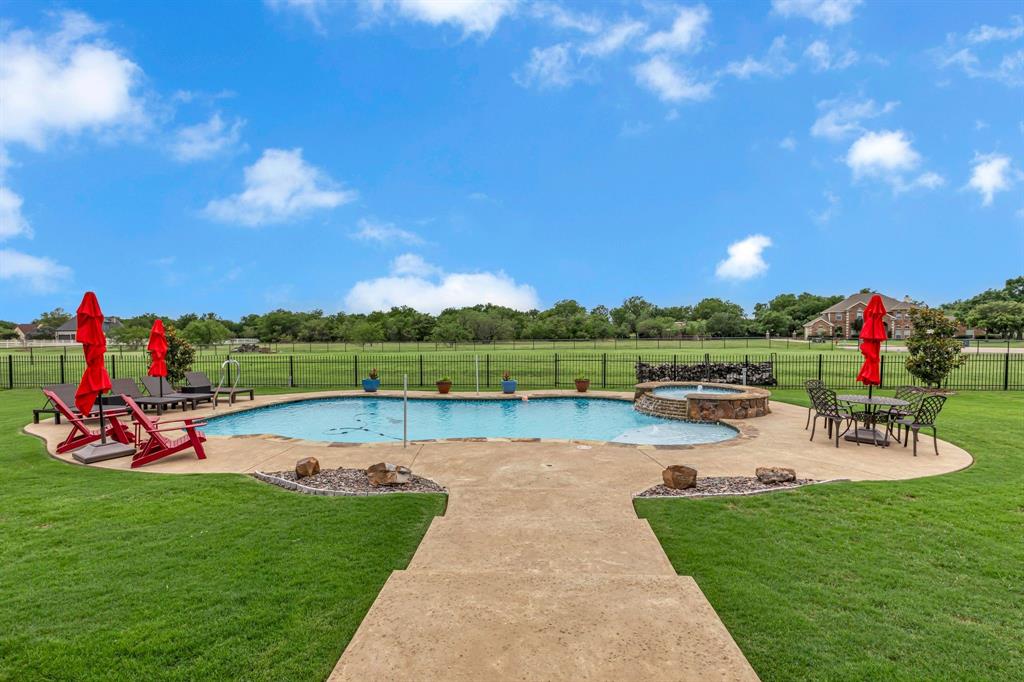 436 Highbluff Trail