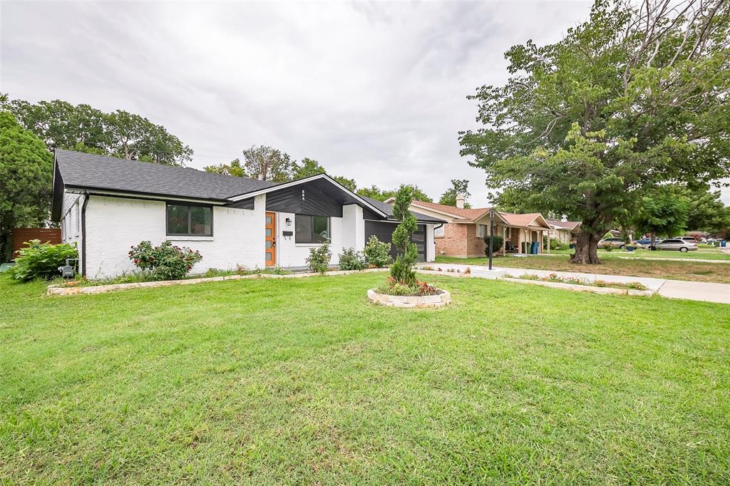 864 Rainbow Trail