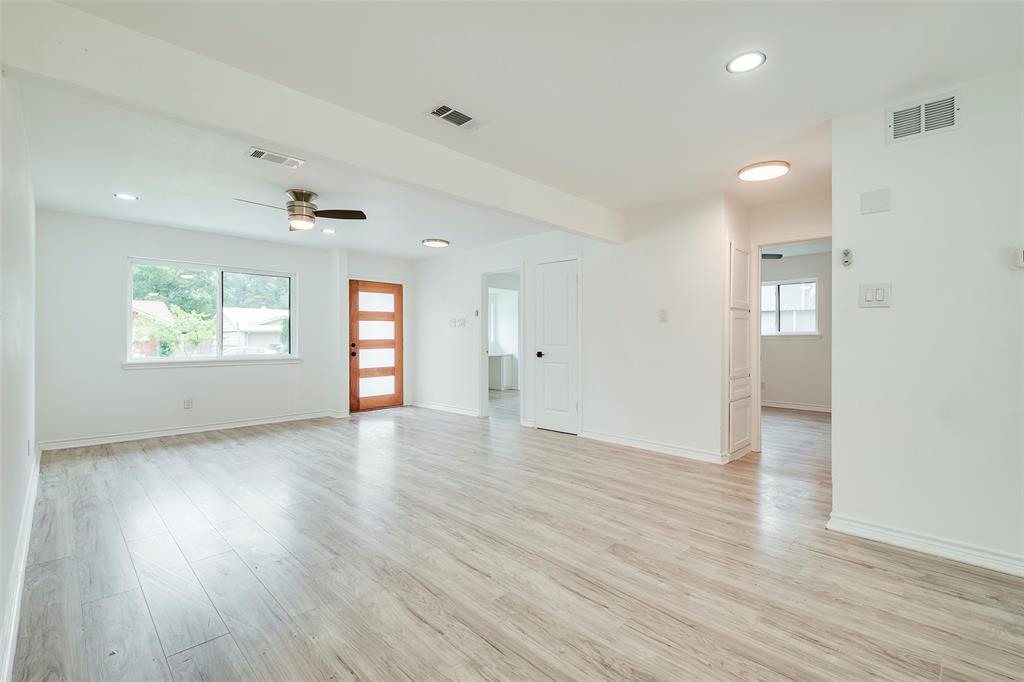 864 Rainbow Trail