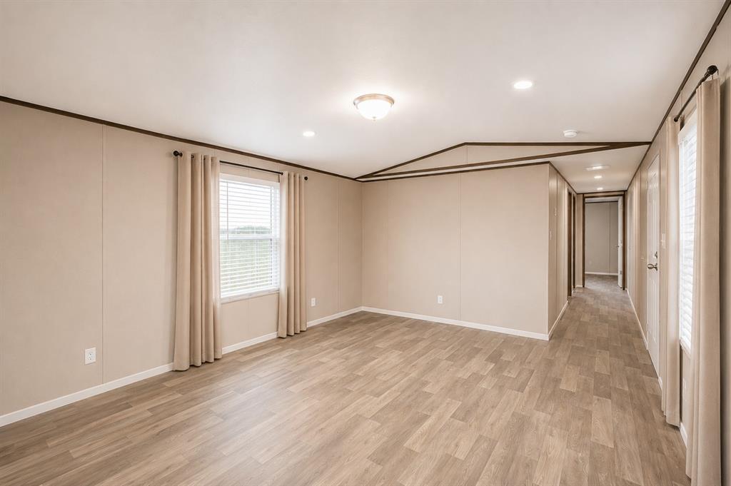 1206 Hayes Road