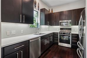 Twnhms 4111 - Residential