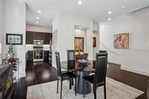 Twnhms 4111 - Residential