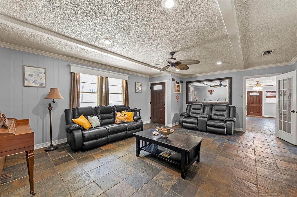 1047 Fort Hill Road