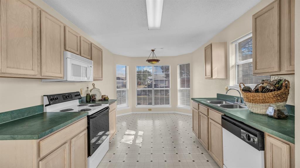 Keswick Gardens Ph 01 - Residential