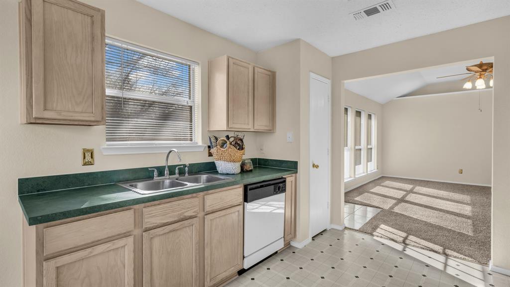 Keswick Gardens Ph 01 - Residential