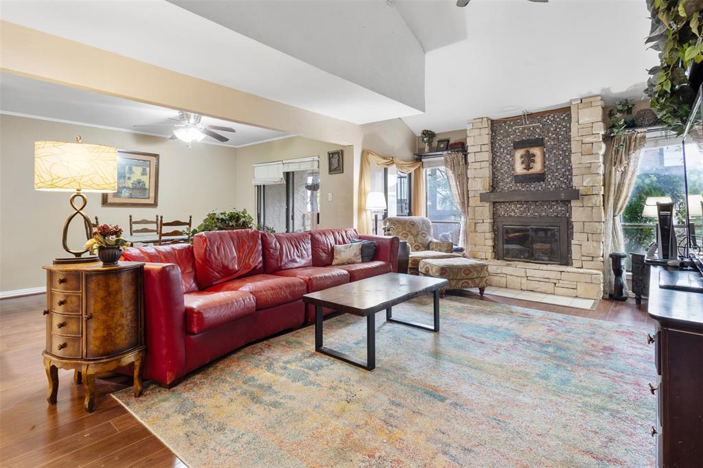 Oakbrook On The Lake - Residential