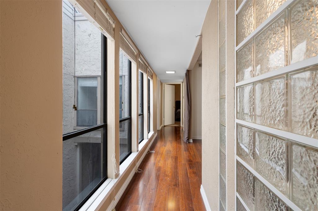 Oakbrook On The Lake - Residential