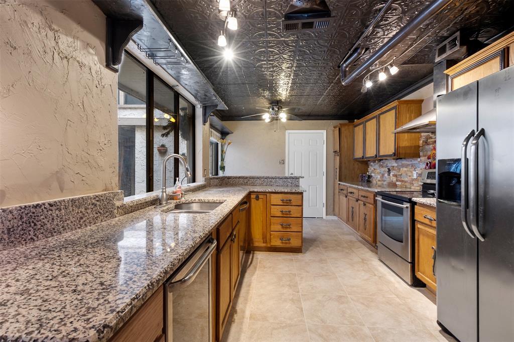 Oakbrook On The Lake - Residential