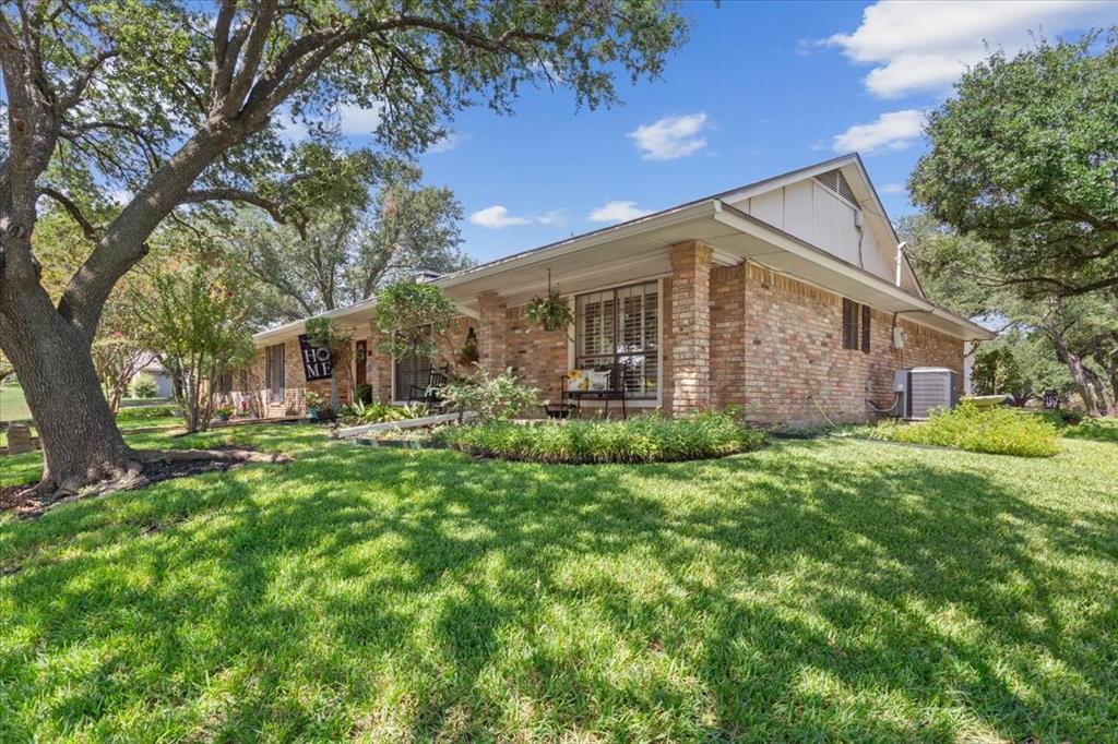 West Woodway Estate - Residential