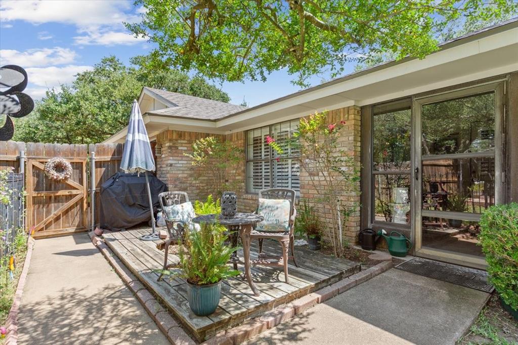 West Woodway Estate - Residential