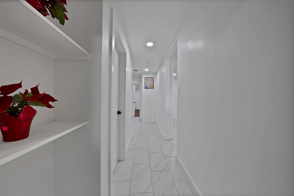 John Baker Sure Abs 17 - Residential