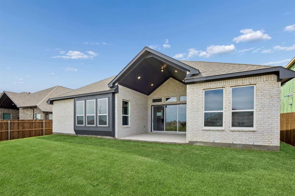 Oaks of North Grove - Residential