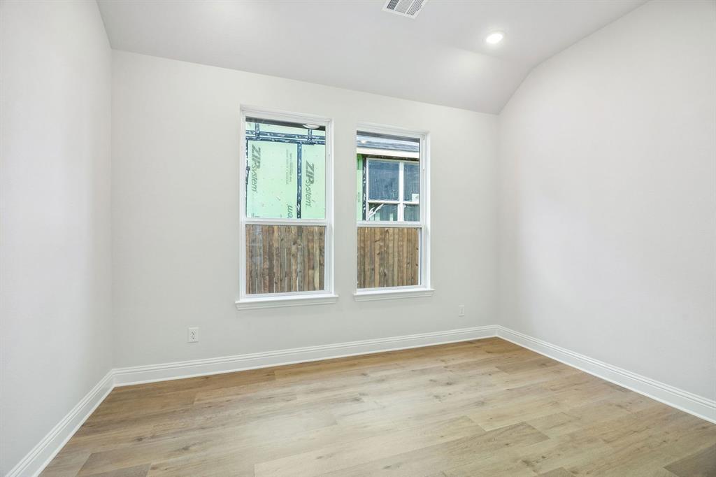 Oaks of North Grove - Residential