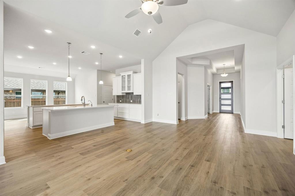 Oaks of North Grove - Residential